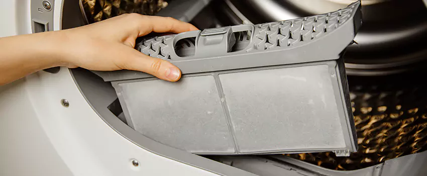Signs Of A Clogged Dryer Lint Trap in Jackson, Mississippi